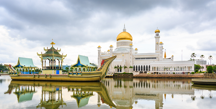  Bandar Seri Begawan, Brunei and Muara sluts